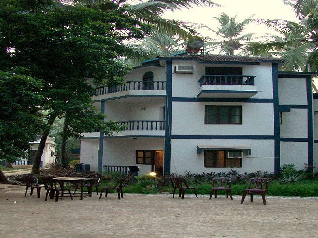 קלנגוטה Palm Resort מראה חיצוני תמונה